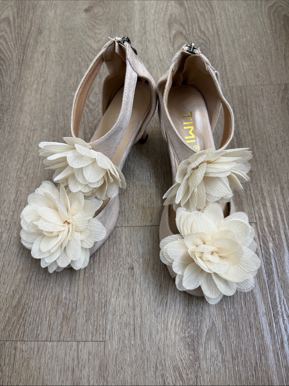Cream Floral Accent Women's Dress Heels